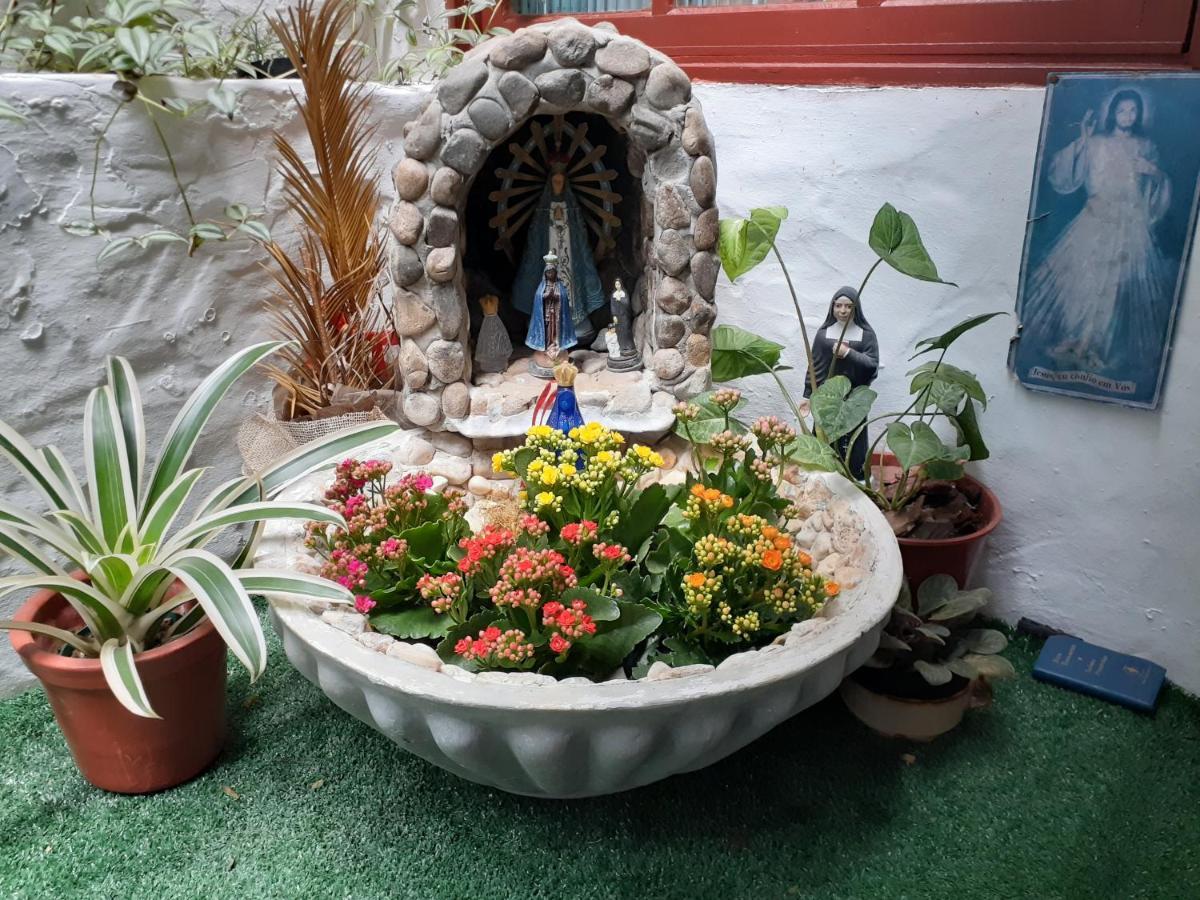 Residencial Hostal Blanco Florianopolis Bagian luar foto